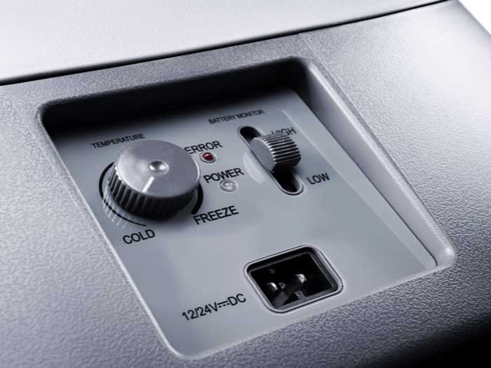 Автохолодильник компрессорный Dometic CDF 18