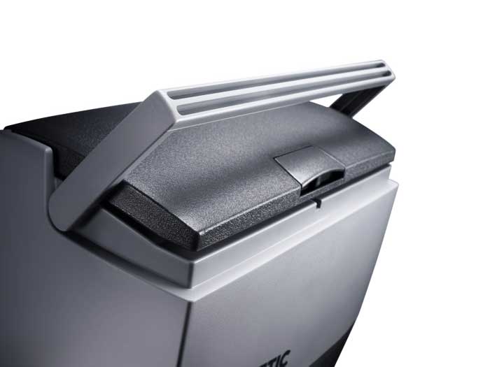 Автохолодильник компрессорный Dometic CDF 18