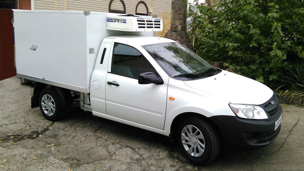 Рефрижератор Юг Фрост DFM 10